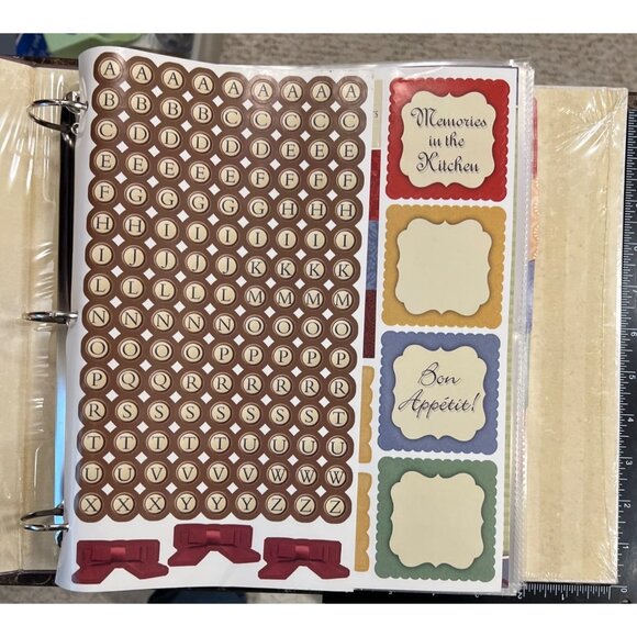 New Seasons Scrapbook Recipe Keeper With Pre-Designed Pages Dividers Protectors - Picture 4 of 6